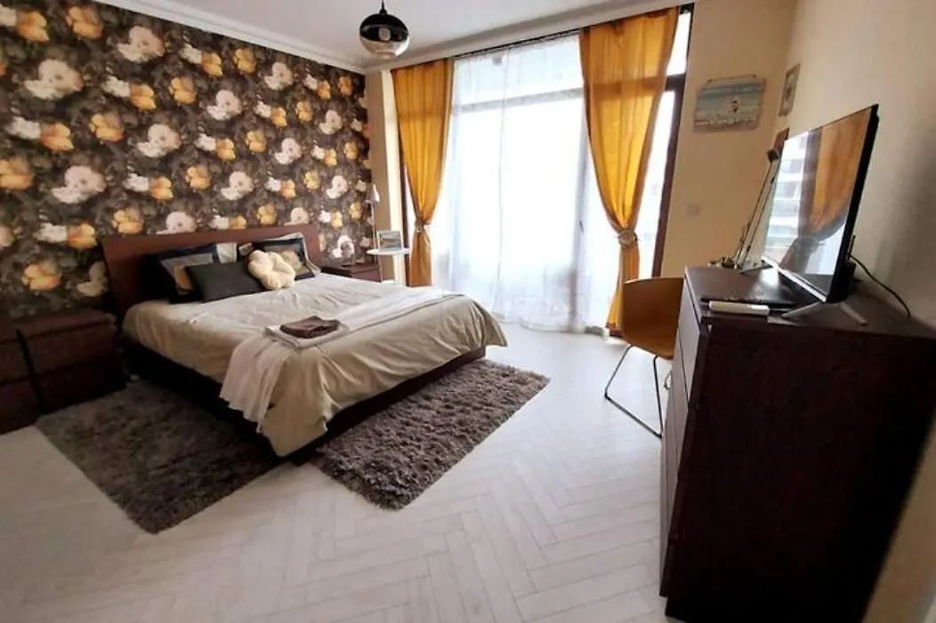 Красив Апартамент С Целогодишен Топъл Басейн И Джакузи Varna Apartment