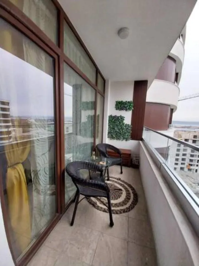 Apartment Красив Апартамент С Целогодишен Топъл Басейн И Джакузи Varna