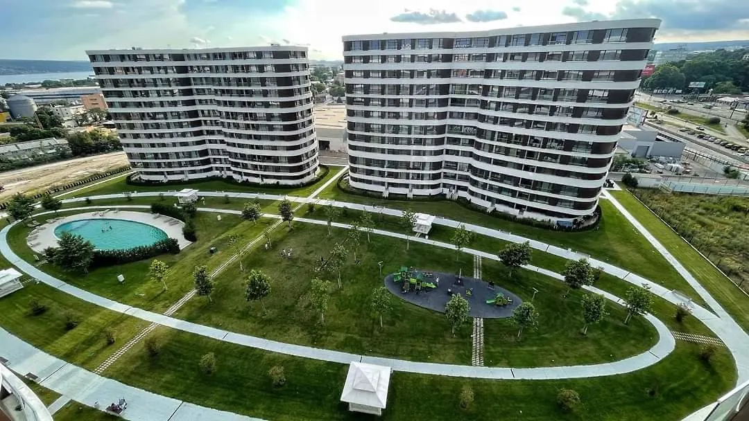 Красив Апартамент С Целогодишен Топъл Басейн И Джакузи Varna 0*,  Bulgaria